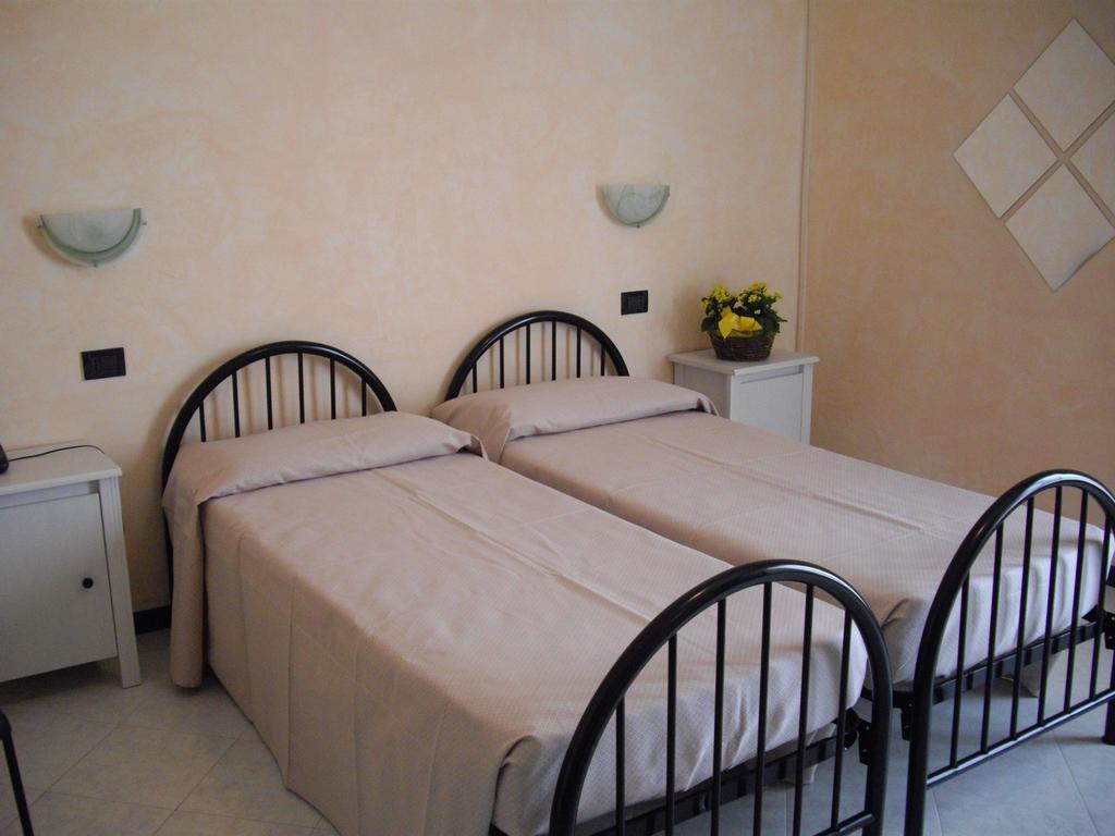 Residenza Hotel Garden Toscolano-Maderno Exterior foto