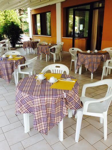 Residenza Hotel Garden Toscolano-Maderno Exterior foto
